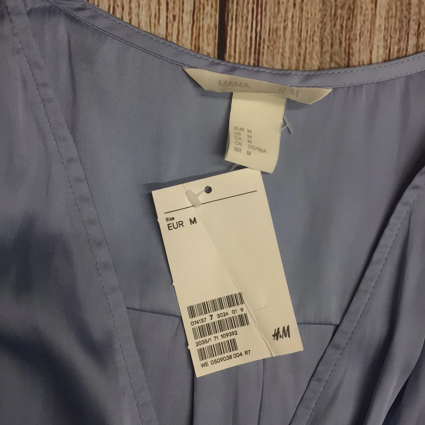 BNWT H&M Mama Nursing Blue Sleeveless V Neck Blouse Size M