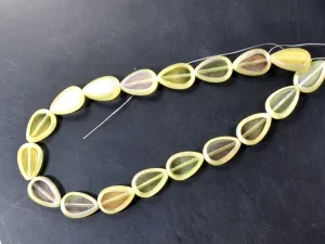 Light Yellow Leaf Glass Pearls