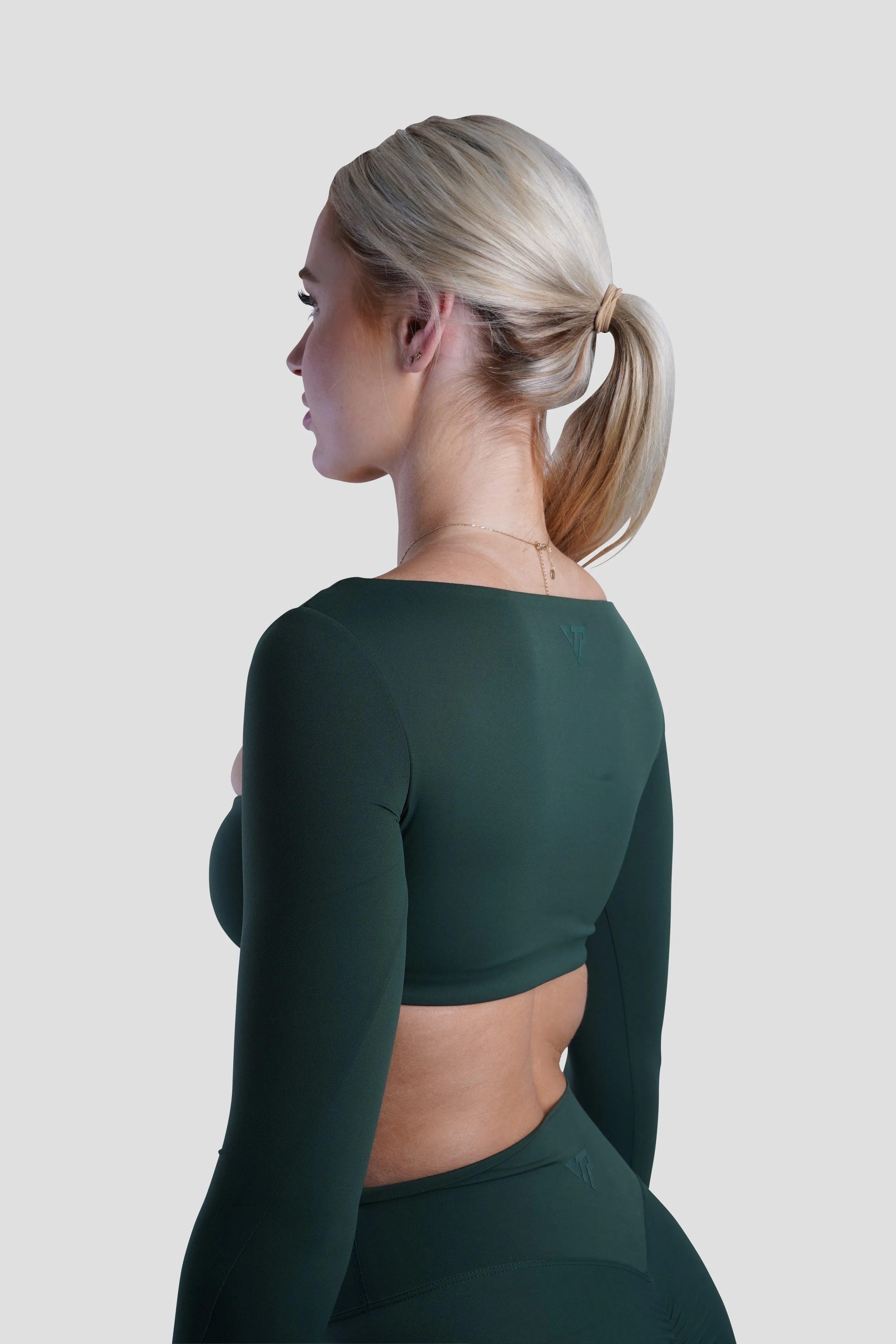 SLEEK LONG SLEEVE TOP - FOREST GREEN
