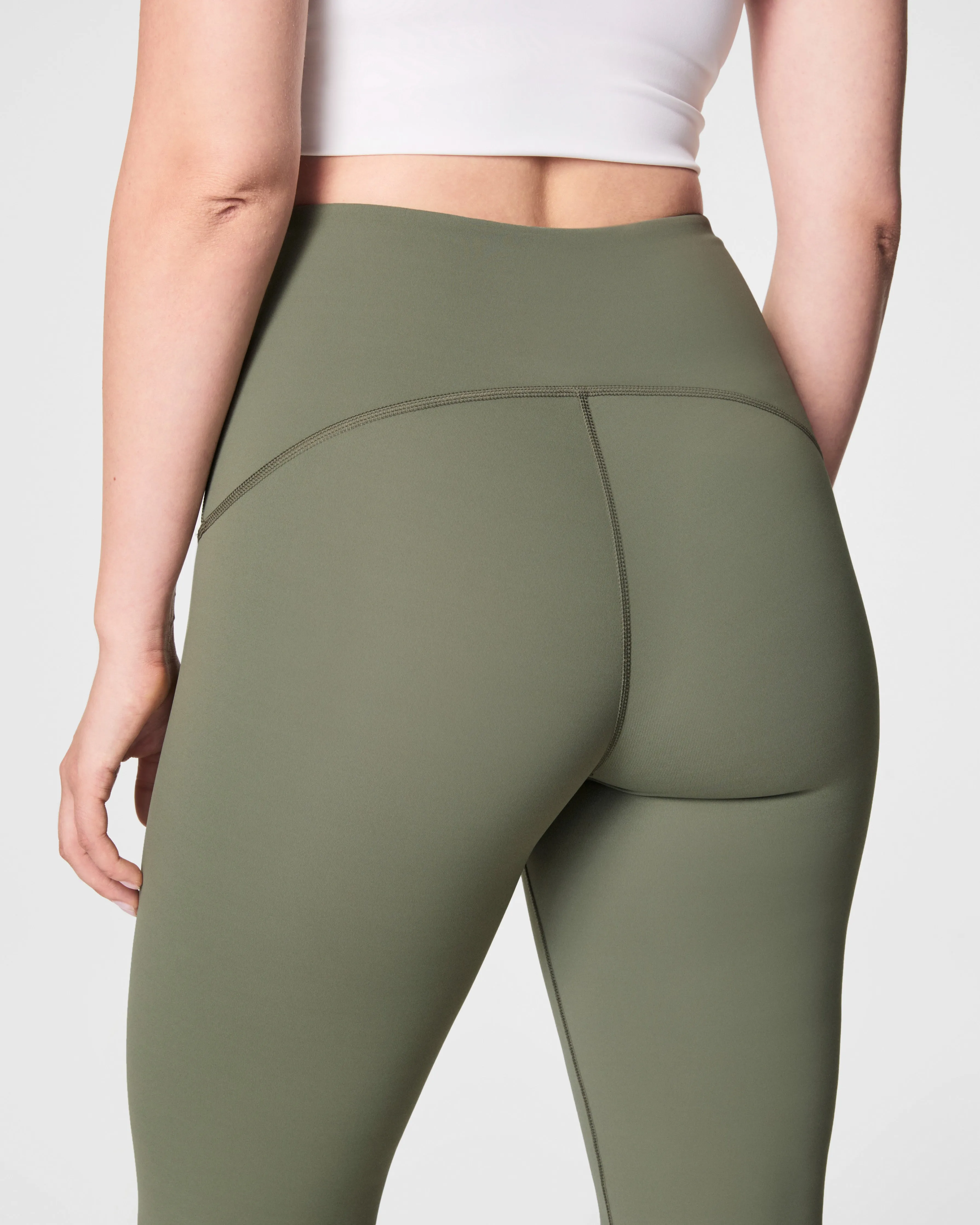 SPANXshape™ Booty Boost® Flare Pant