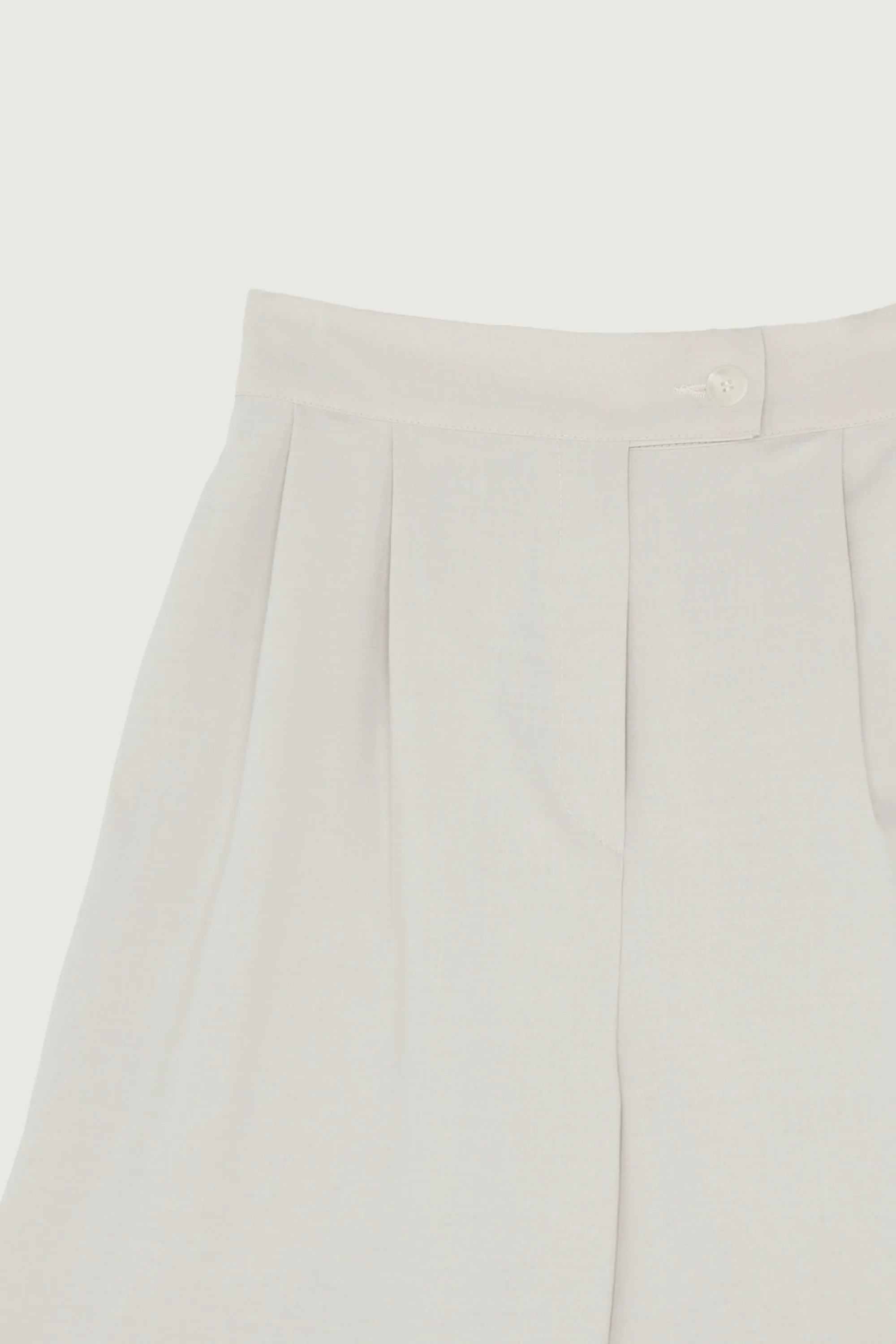 SUIT SHORT